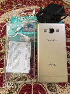 I want to sell Samsung A5 new condition with bill