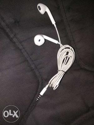 IPhone original earphones