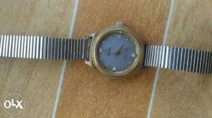 Ladies mechanical watch needs service