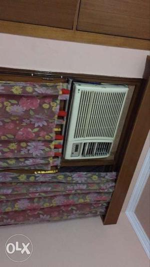 Lg Ac 1.5 ton in good working condition with