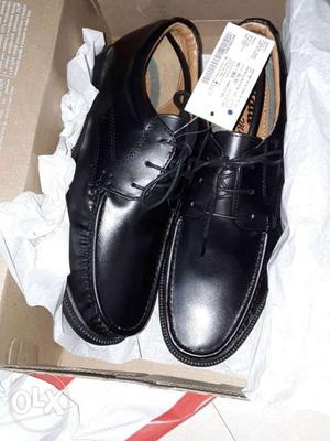 NEW Bata shoe