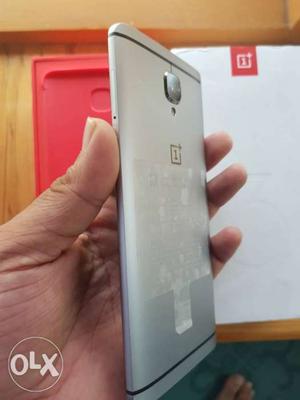 OnePlus 3 6gb 64gb in great condition boxpacked