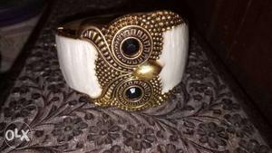 Owl designed bangle (new)