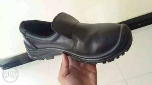 Safety shoes (Made in Singapore) no used