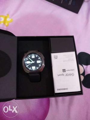Samsung Gear sport with all accessory like box