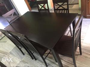 Stylish and comfortable 6 seater dinning table