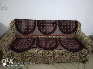 Very good condition 3+1+1 Sofa set. Only 3 years