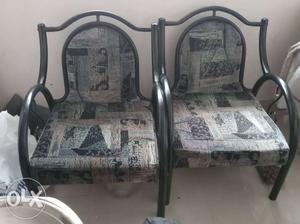 2 cushion chairs in good condition