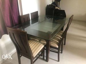 6 Seater Dining table for sell