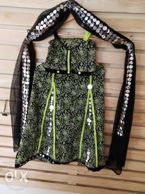 Black And Green Floral Zip-up Jacket