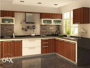 Brown And White Wooden Kitchen Cabinet  par sqft