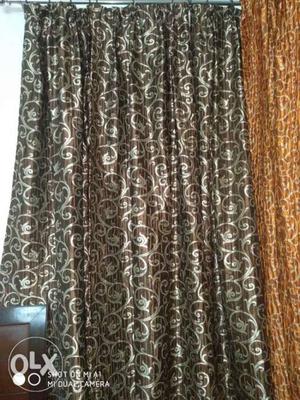 Curtains to sale 200 each. Total 6 curtains