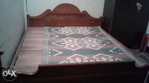 Double bed,only wooden,2no bed
