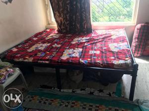 Iron bed queen size. for 2k.