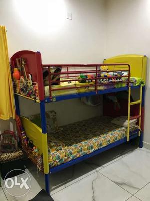 Kids Bunk Bed with Matress with excellent