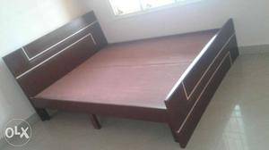 New mini double cot 4*6 without storage 