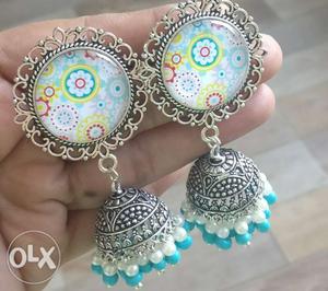 Traditional and elegant earrings