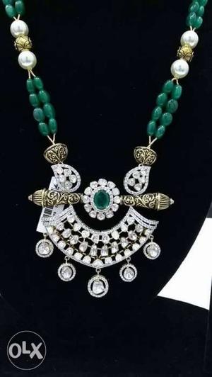 We purchase old real diamonds emerald pearl gold