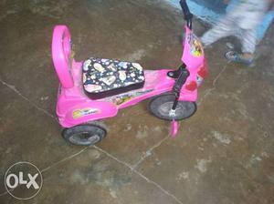 Baby cycle good condition 5 month old