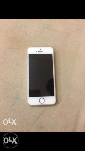 IPhone 5S 32GB with only charger only fingerprint not