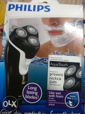 Philips aqua touch electric shaver for smooth
