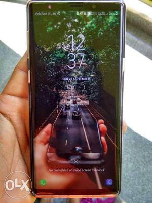 Samsung galaxy note 9 1month old wit all