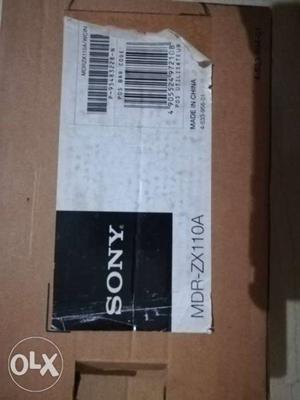 Sony foldable wired headphone