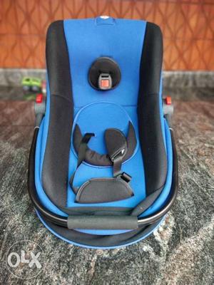 Unused Baby Car Seater in brandnew condition.