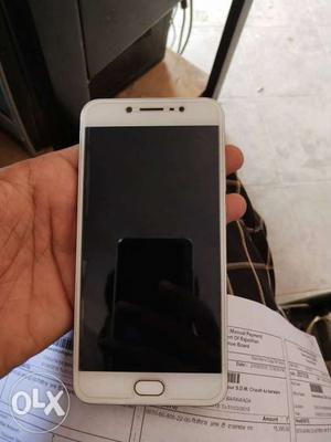 Vivo v5s 1 year old good condition with charger