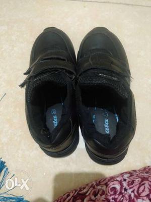 Bata kids school shoes size 2 velcro closure