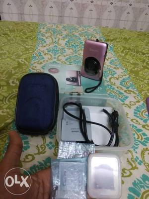 Canon camera all accessories new condition only