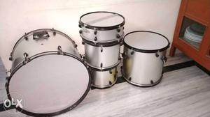 Drums for rent! very low cost call:995twosix8
