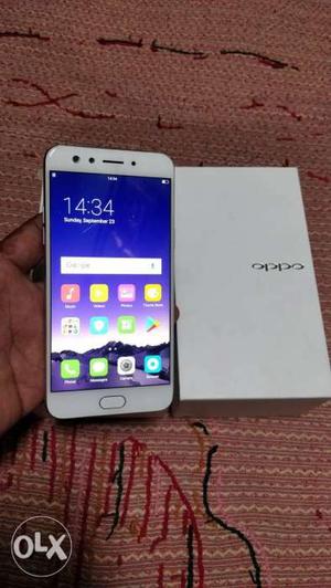 OPPO F3, 4G Volte, 4gb/64gb, mobile with charger