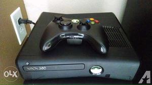 XBox 360 With 2 Controllers & Game CDS