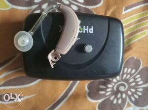 1 year old hearing aid.. 2 pcs... Urgent selling