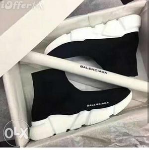 Balenciaga shoes UK 9 with box, 1st hand not used.
