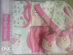 Be Cool Babies 8 piece baby girl gift set!