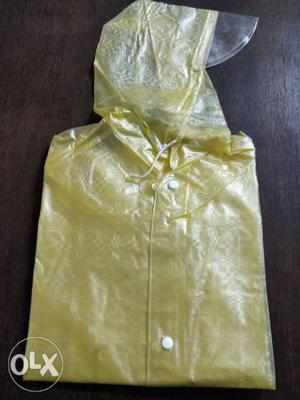 Beautiful yellow Raincoat for kids. In new