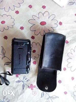Black kodak camera DS With Case