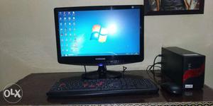Brand new 21inches Lcd screen 512Gb Hard disk 2Gb