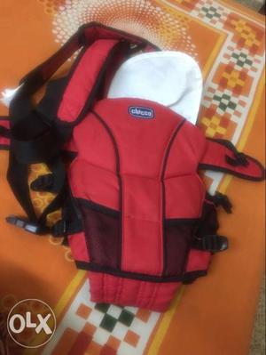 Branded baby carrier from chicco