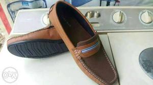 Gents leather shoes production and selling at low
