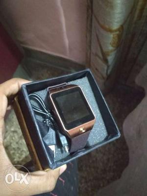 Gypsy smart watch with box and charger
