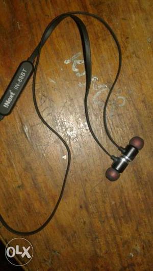 Inext 88-bt earphone With magnet