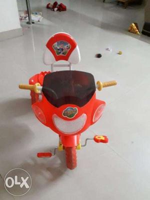 Kids tricycle with radio