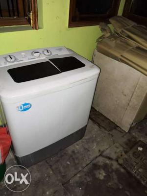 LLyod washing machine 6.5 kg plus videocon