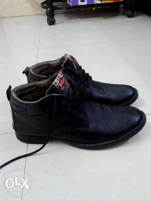 Lee Cooper Shoes size 9 or 10