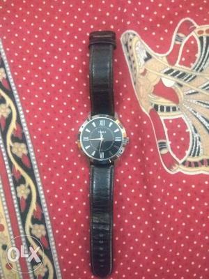 Original timex watch for men. Works perfectly. No