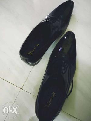 Pair Of Black Leather Dress Shoes Size 9