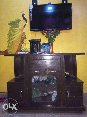 Sagwaan wood TV stand / table in mint condition